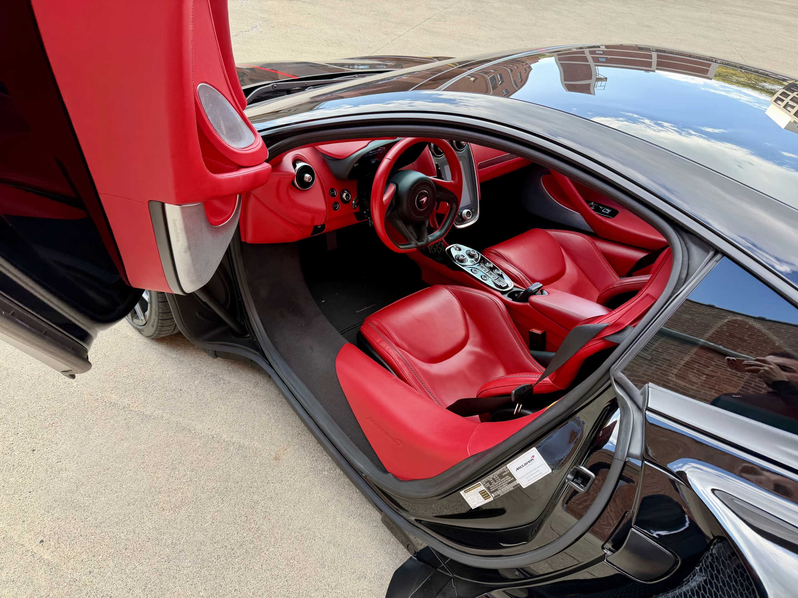 2026  McLaren GT